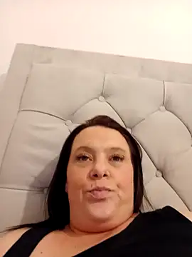 Snapshot of louisa36 chatting on 4, 3, 2026 louisa36 online show from 4, 3, 2026