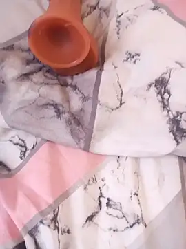 Snapshot of louisa36 chatting on 6, 3, 2026 louisa36 online show from 6, 3, 2026