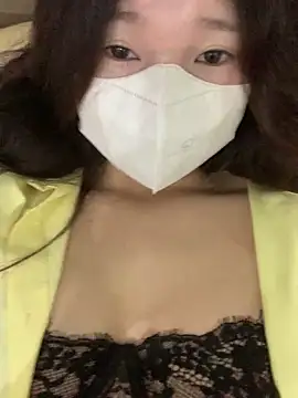 Snapshot of Rin-yiyi chatting on 27, 2, 2026 Rin-yiyi online show from 27, 2, 2026