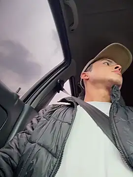 Snapshot of Eros_lee chatting on 5, 3, 2026 Eros lee online show from 5, 3, 2026