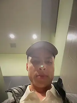 Snapshot of Eros_lee chatting on 9, 3, 2026 Eros lee online show from 9, 3, 2026