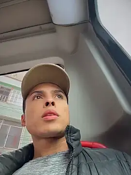 Snapshot of Eros_lee chatting on 9, 3, 2026 Eros lee online show from 9, 3, 2026