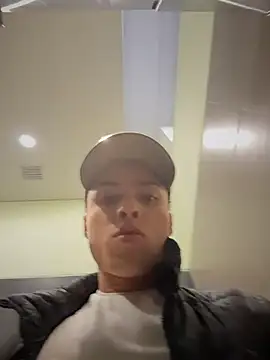 Snapshot of Eros_lee chatting on 19, 3, 2026 Eros lee online show from 19, 3, 2026