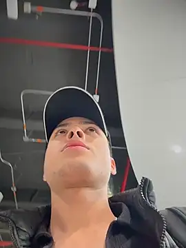 Snapshot of Eros_lee chatting on 22, 3, 2026 Eros lee online show from 22, 3, 2026