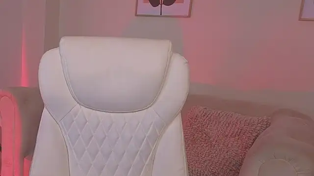 Snapshot of katt_souza1 chatting on 13, 7, 2026 katt souza1 online show from 13, 7, 2026