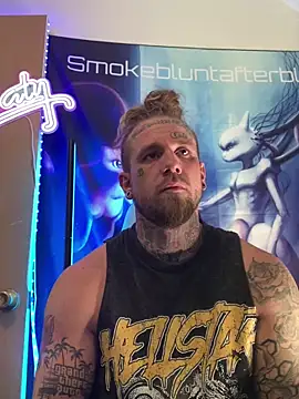 Snapshot of Smokebluntafterblunt chatting on 4, 3, 2026 Smokebluntafterblunt online show from 4, 3, 2026