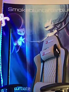 Snapshot of Smokebluntafterblunt chatting on 7, 3, 2026 Smokebluntafterblunt online show from 7, 3, 2026