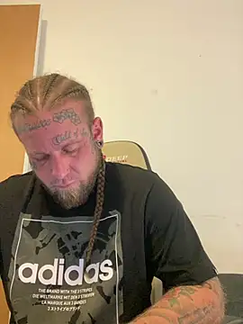 Smokebluntafterblunt online show from 17, 7, 2026