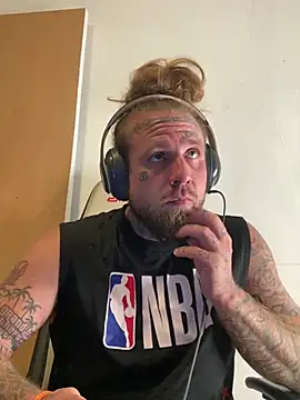 Smokebluntafterblunt online show from 6, 8, 2026