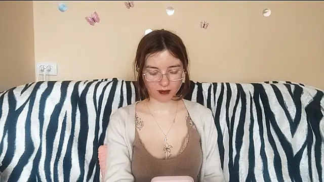 LanitaHemple online show from 20, 4, 2026