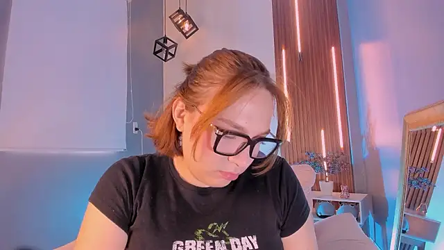 Snapshot of SimonaStar chatting on 13, 3, 2026 SimonaStar online show from 13, 3, 2026