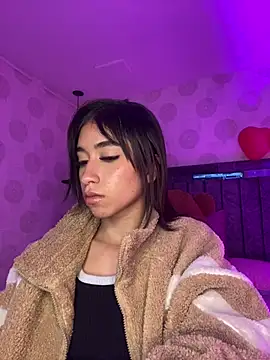 alahia pink online show from 6, 3, 2026