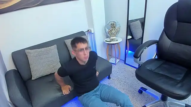 Tommas Jhonson online show from 21, 2, 2026