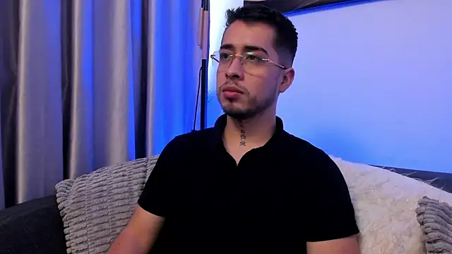 Snapshot of Tommas_Jhonson chatting on 5, 7, 2026 Tommas Jhonson online show from 5, 7, 2026