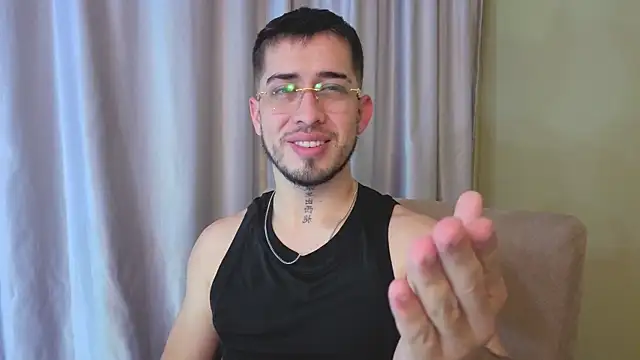 Snapshot of Tommas_Jhonson chatting on 21, 7, 2026 Tommas Jhonson online show from 21, 7, 2026
