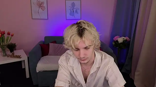 Snapshot of JameMiller chatting on 6, 3, 2026 JameMiller online show from 6, 3, 2026