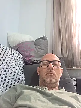 pareja47 online show from 2, 5, 2026