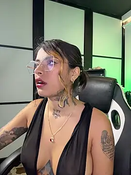 Abi sexxx1 online show from 12, 2, 2026