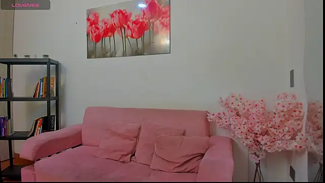 Snapshot of Kitty_f00x chatting on 2, 7, 2026 Kitty f00x online show from 2, 7, 2026