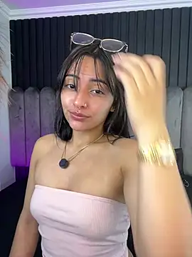 Snapshot of Nanda_vixen_ chatting on 21, 3, 2026 Nanda vixen online show from 21, 3, 2026