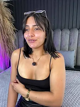Nanda vixen  online show from 12, 4, 2026