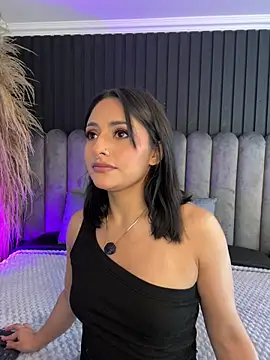 Nanda vixen  online show from 7, 5, 2026
