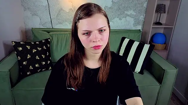 Snapshot of LesleySky chatting on 10, 3, 2026 LesleySky online show from 10, 3, 2026