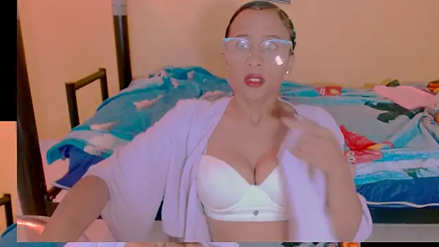 Snapshot of sexiempoderada18 chatting on 13, 4, 2026 sexiempoderada18 online show from 13, 4, 2026