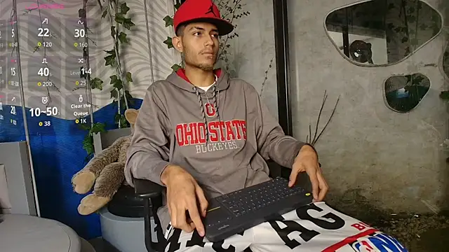 Snapshot of ItsZairen chatting on 26, 5, 2026 ItsZairen online show from 26, 5, 2026
