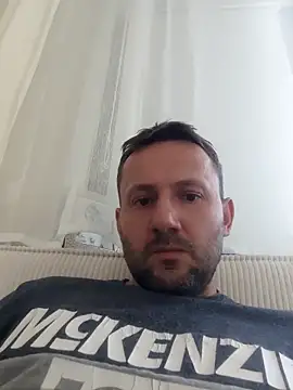 defaktor online show from 23, 5, 2026