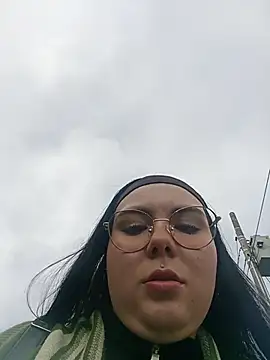 Yulska online show from 30, 4, 2026