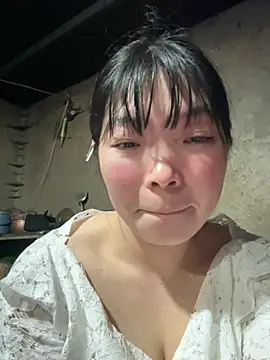 cuty lusy online show from 10, 2, 2026