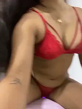 Snapshot of Caroline_Smit chatting on 27, 3, 2026 Caroline Smit online show from 27, 3, 2026