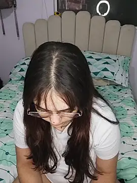 Snapshot of its_lauu_ chatting on 24, 2, 2026 its lauu online show from 24, 2, 2026