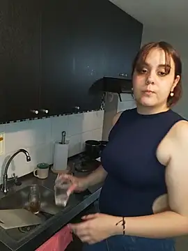 Snapshot of its_lauu_ chatting on 15, 3, 2026 its lauu online show from 15, 3, 2026