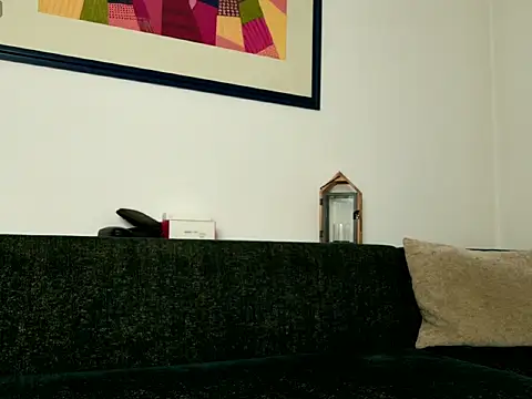 Snapshot of MiriamDelyn chatting on 10, 2, 2026 MiriamDelyn online show from 10, 2, 2026