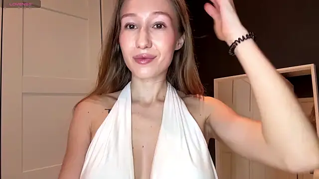 Alicecutepie online show from 4, 7, 2026