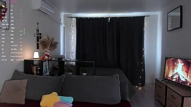 Snapshot of AmyLouWood chatting on 21, 2, 2026 AmyLouWood online show from 21, 2, 2026