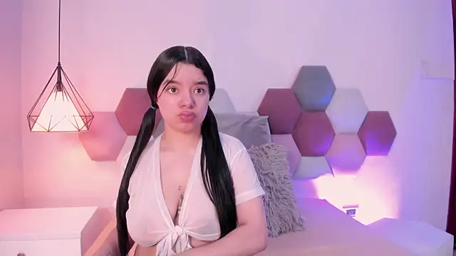 ValeriaBlythe online show from 7, 3, 2026