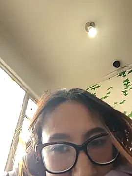 Sara Love 1 online show from 29, 4, 2026