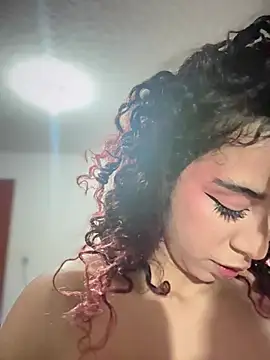 Snapshot of Woo_isDaphne chatting on 22, 3, 2026 Woo isDaphne online show from 22, 3, 2026