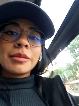 Snapshot of Zafira_glow chatting on 8, 4, 2026 Zafira glow online show from 8, 4, 2026