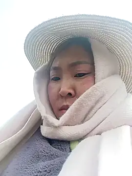 Snapshot of Yiyoongg chatting on 21, 3, 2026 Yiyoongg online show from 21, 3, 2026