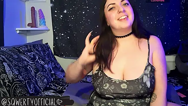 Snapshot of _sqwerty_ chatting on 1, 5, 2026 sqwerty online show from 1, 5, 2026