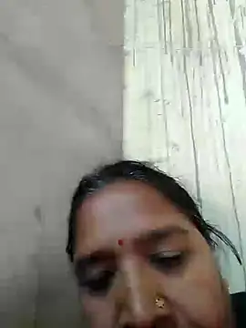 Snapshot of Loomaraj chatting on 3, 3, 2026 Loomaraj online show from 3, 3, 2026