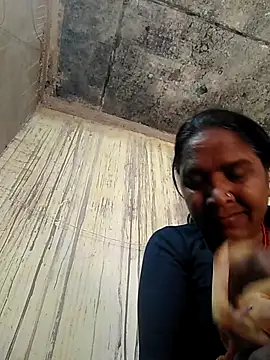 Snapshot of Loomaraj chatting on 4, 3, 2026 Loomaraj online show from 4, 3, 2026