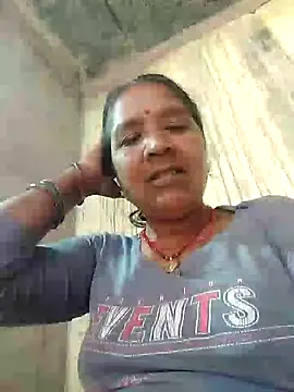 Snapshot of Loomaraj chatting on 12, 3, 2026 Loomaraj online show from 12, 3, 2026