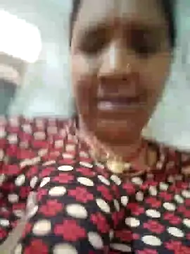 Snapshot of Loomaraj chatting on 9, 7, 2026 Loomaraj online show from 9, 7, 2026