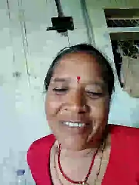 Snapshot of Loomaraj chatting on 11, 7, 2026 Loomaraj online show from 11, 7, 2026