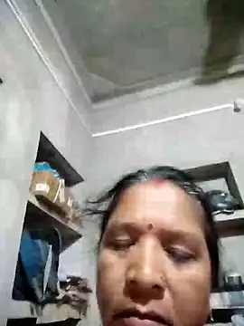 Snapshot of Loomaraj chatting on 17, 7, 2026 Loomaraj online show from 17, 7, 2026